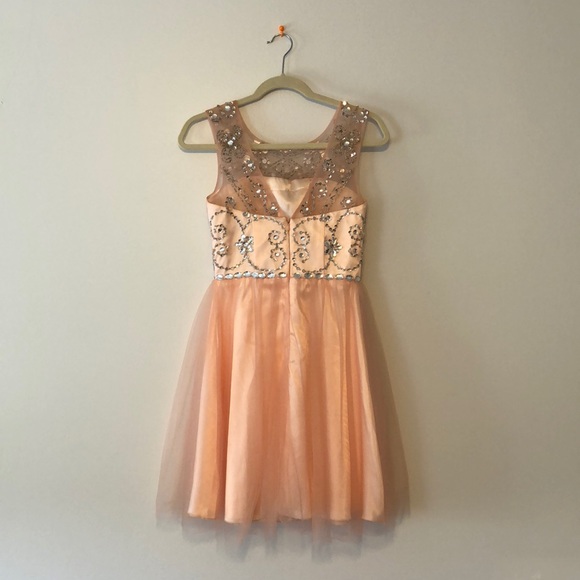 Homecoming/formal short dress - Picture 2 of 3
